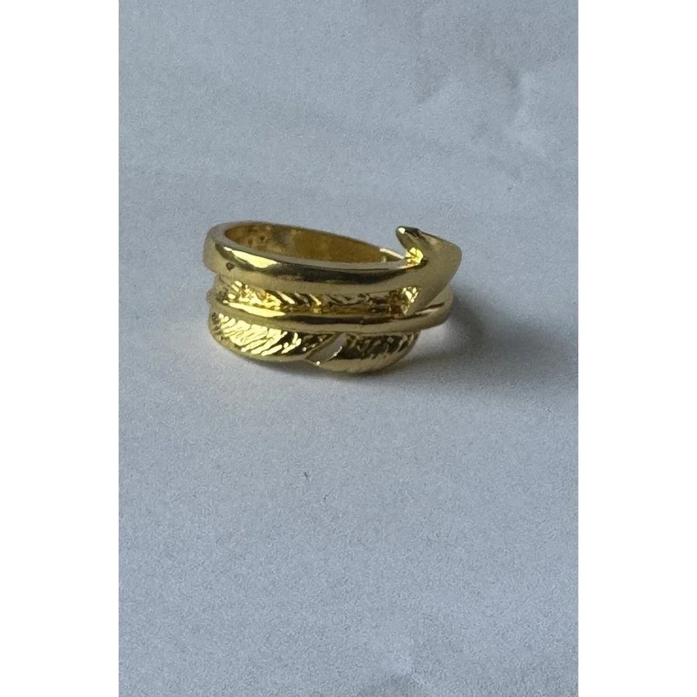 Gold Tone Arrow Wrap Band Ring Metal No Stone Size 6 MPN 0167